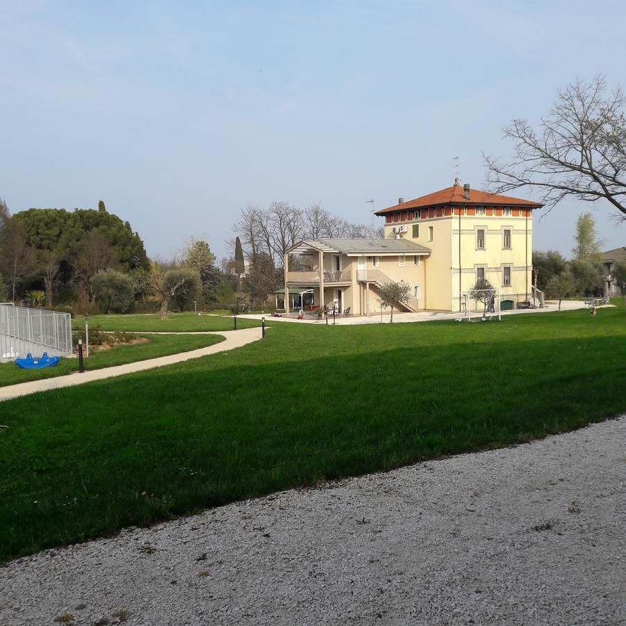 Villaggio Esmera Desenzano del Garda Dış mekan fotoğraf